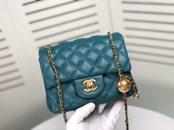 シャネルバッグ着用イメージ